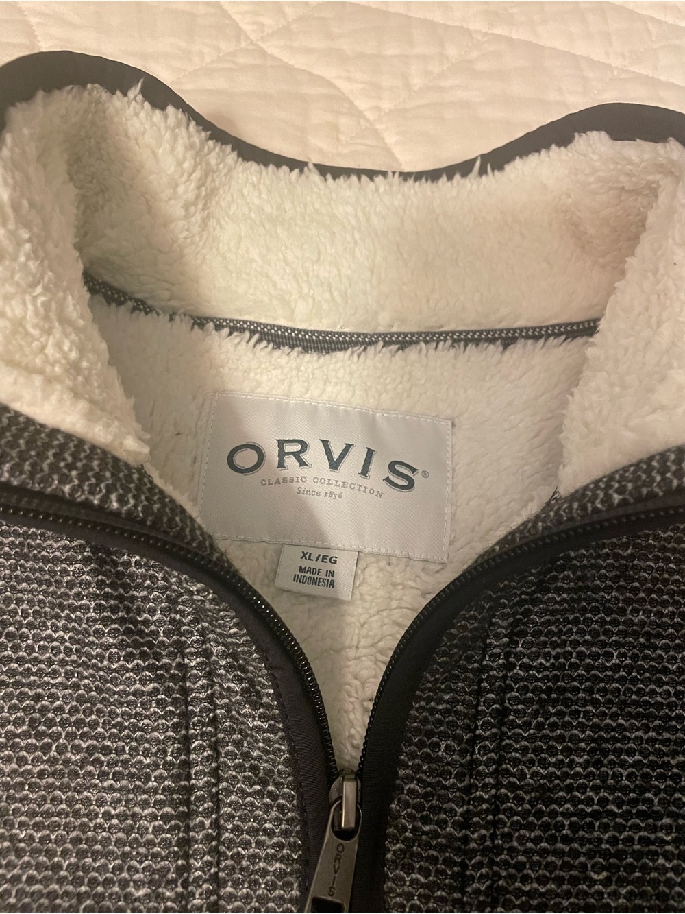 Orvis Men's Gray Knit Zip-Up Sweater with Cream Sherpa Lining